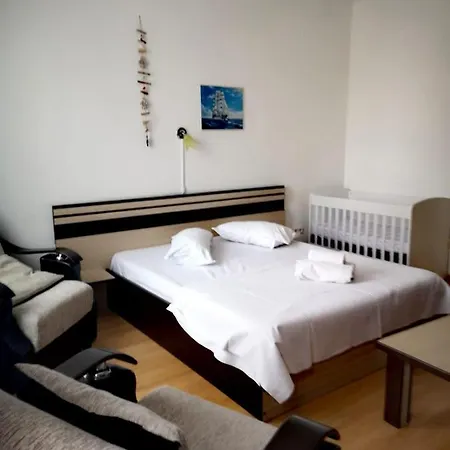 Garden House Mamaia Nord Aparthotel *