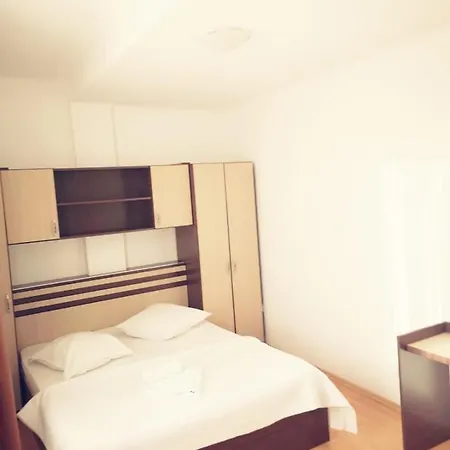 Garden House Mamaia Nord