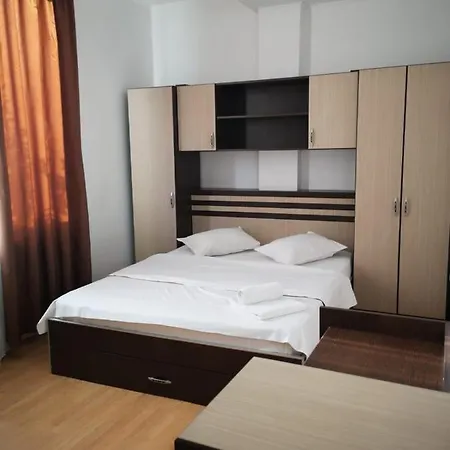 Garden House Mamaia Nord *